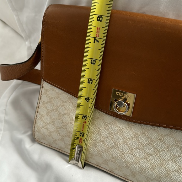 CELINE CROSSBODY LEATHER TWO TONE COGNAC & CREAM COLOR. - Picture 13 of 16